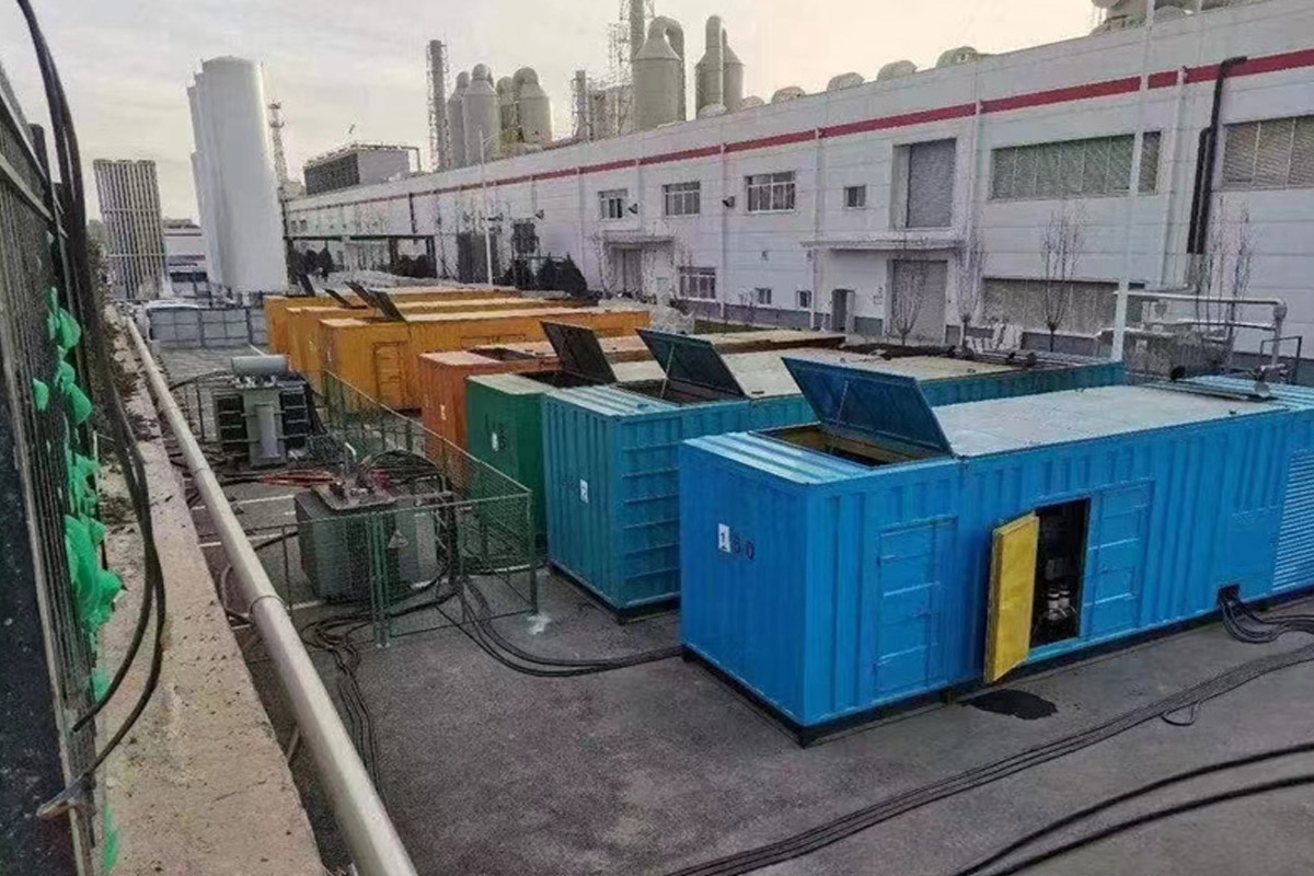 秦安发电机租赁施工现场